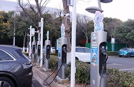 擅拔他人充电枪被判赔3万？律师：这么做或...